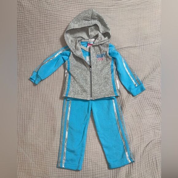 👕24m baby girl 3 piece outfit - Picture 1 of 6